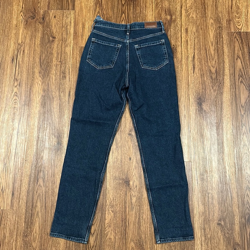 Hollister Ultra High Rise Mom Jean Vintage Stretch size 1R